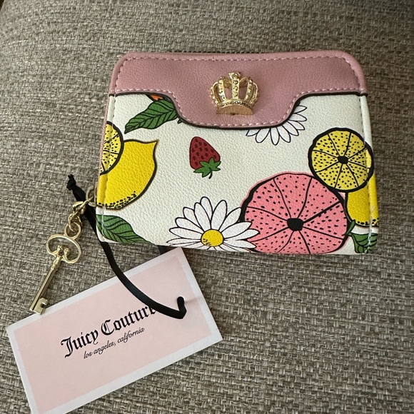 Juicy Couture Forbidden Fruit Wallet With Cream Citrus Print New With Key Charm - Picture 12 of 12